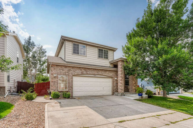 expanded garage with side window