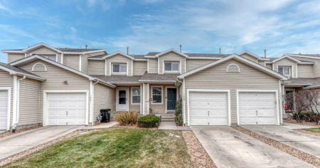 Cover_Kittredge front elevation of townhomes in southcreek neighborhood in englewood colorado